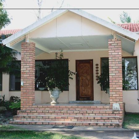 Rosegarden Guesthouse Pongola Buitenkant foto